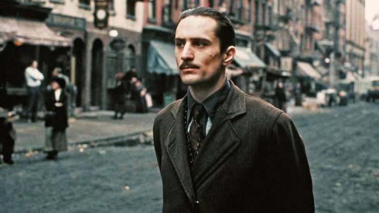 Robert De Niro como el joven Vito Corleone