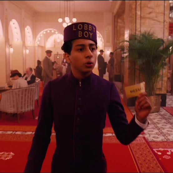 Tony Revolori como Zero Moustafa